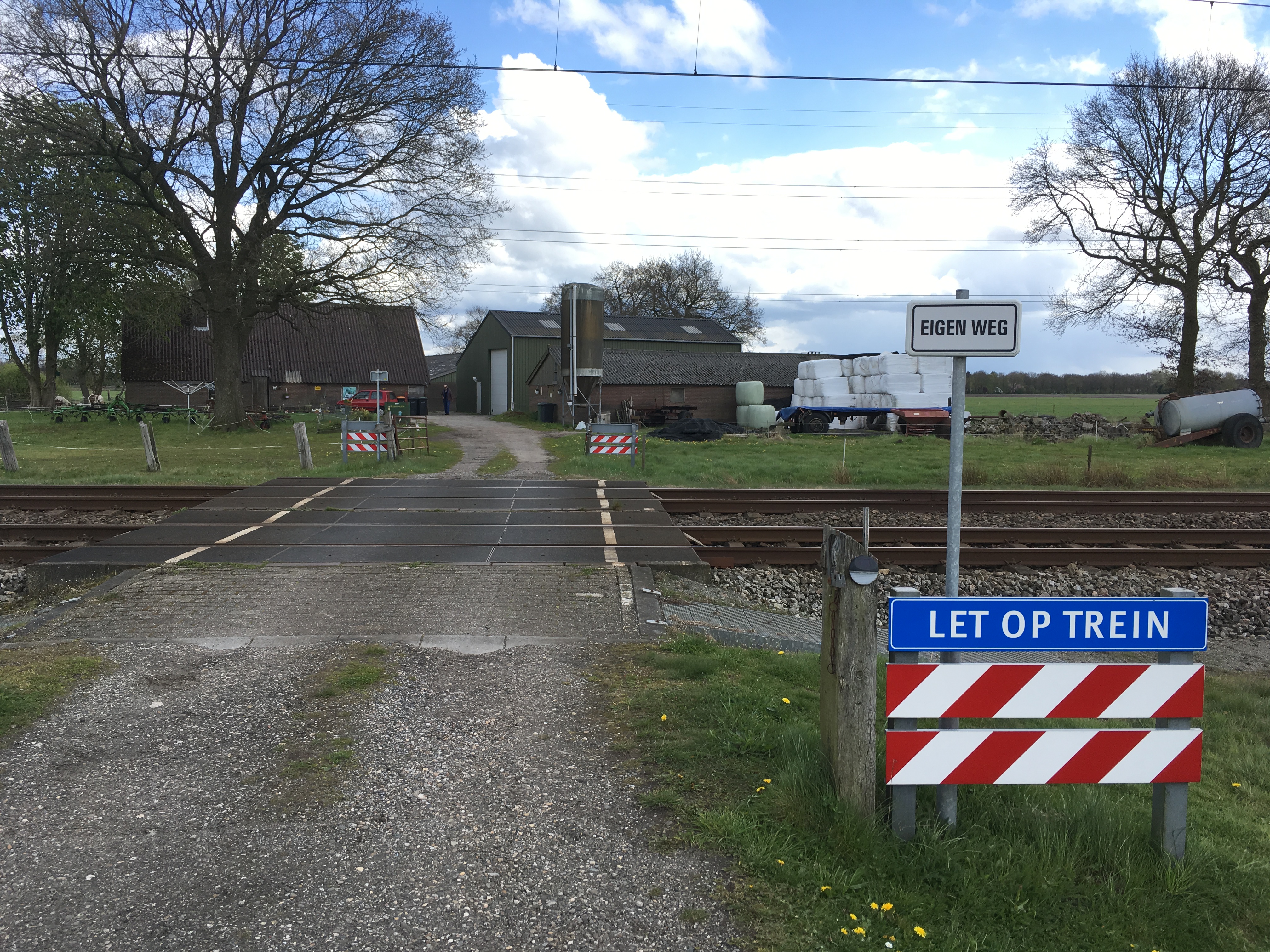 Zeven Oplossingen Om Onbewaakte Overwegen Veiliger Te Maken - RTV Drenthe