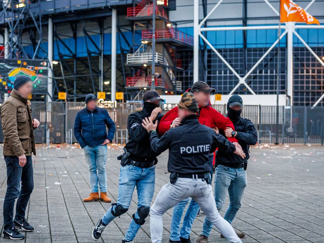Arrestatie bij de Klassieker