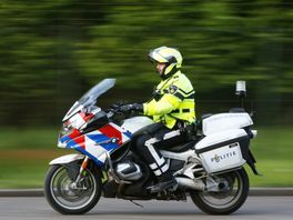 Verdachte op motorscooter weet te ontkomen bij politieachtervolging door Assen
