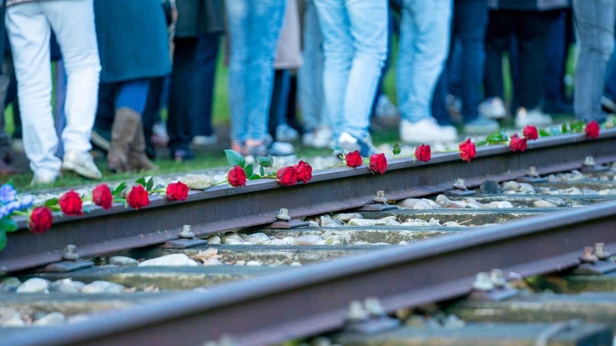 Kijk vanavond live naar de dodenherdenking in Kamp Westerbork
