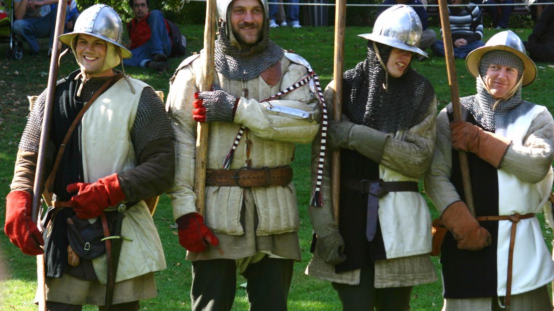 Willem van Gelre (1364 – 1402) galoppeert weer geharnast door Gelderland
