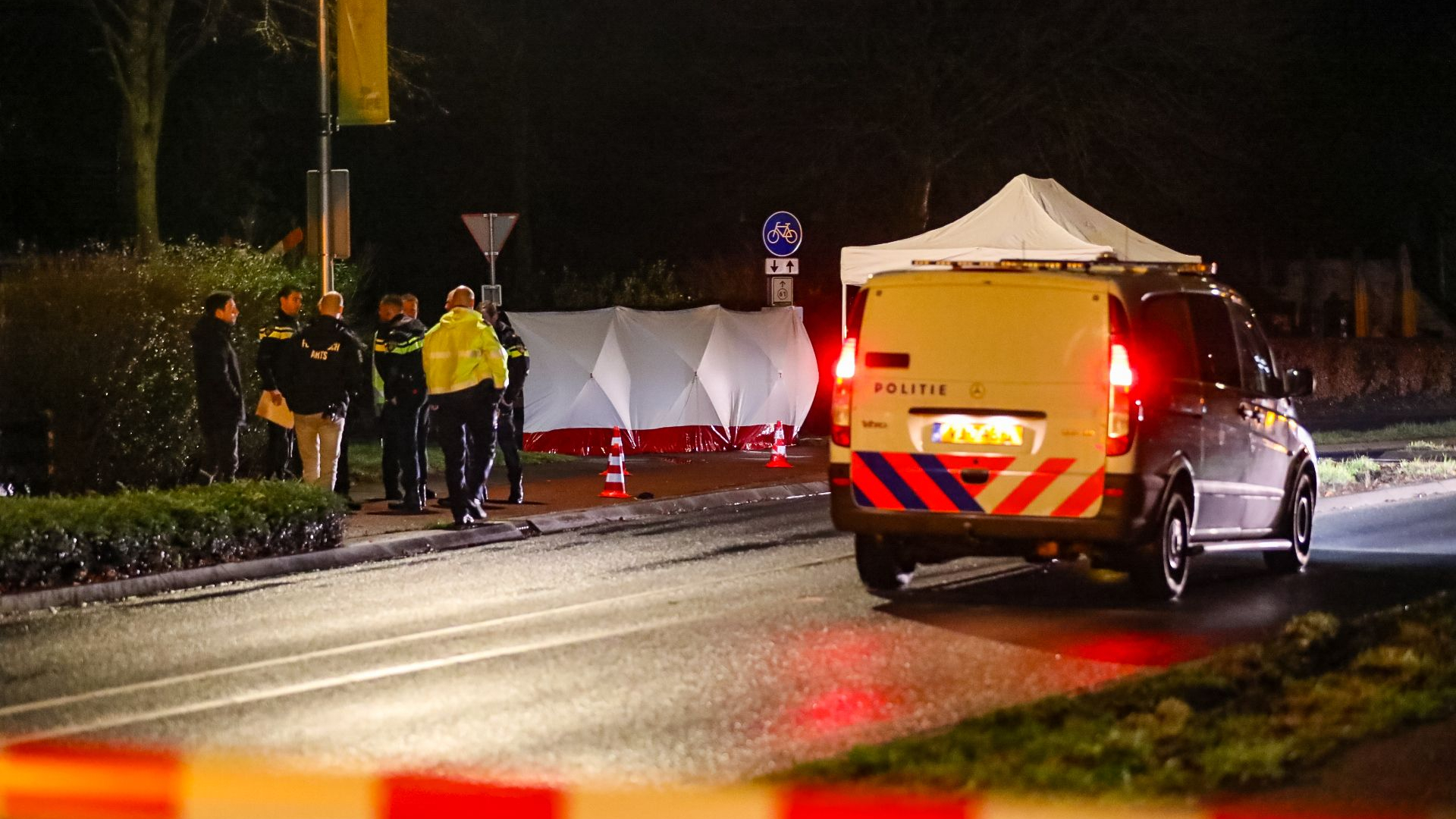 Man (23) Aangehouden Voor Doodrijden 14-jarig Meisje In Epe - Omroep ...