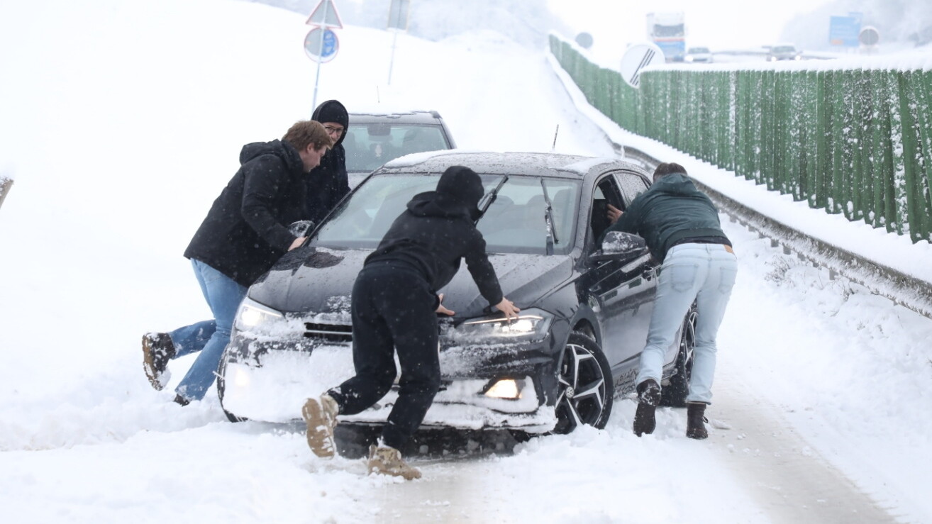 aadf81ca-eb9a-3d21-aa4d-bb883eb8db47.jpg?width=1104&height=620&aspect_ratio=1104:620&cb=eba5a1a78190343aa024e80940910364