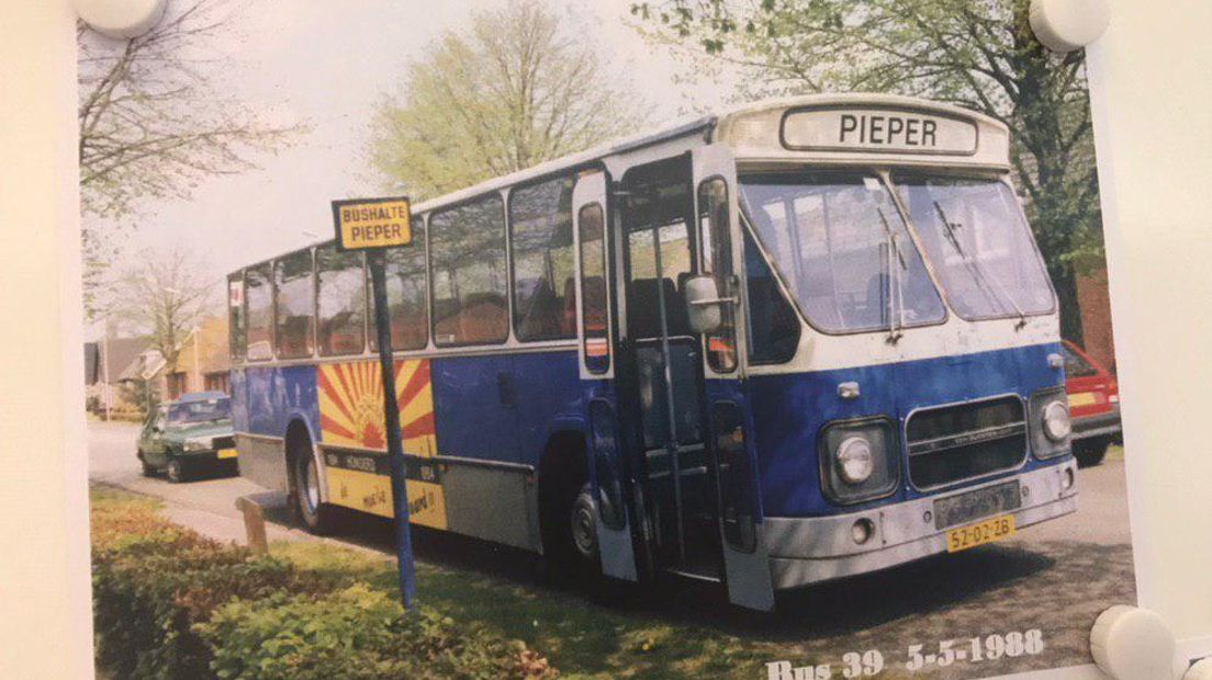 Een oude Pieper-bus (Rechten: RTV Drenthe/Janet Oortwijn)