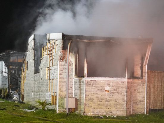Stacaravan volledig uitgebrand op recreatiepark Anloo
