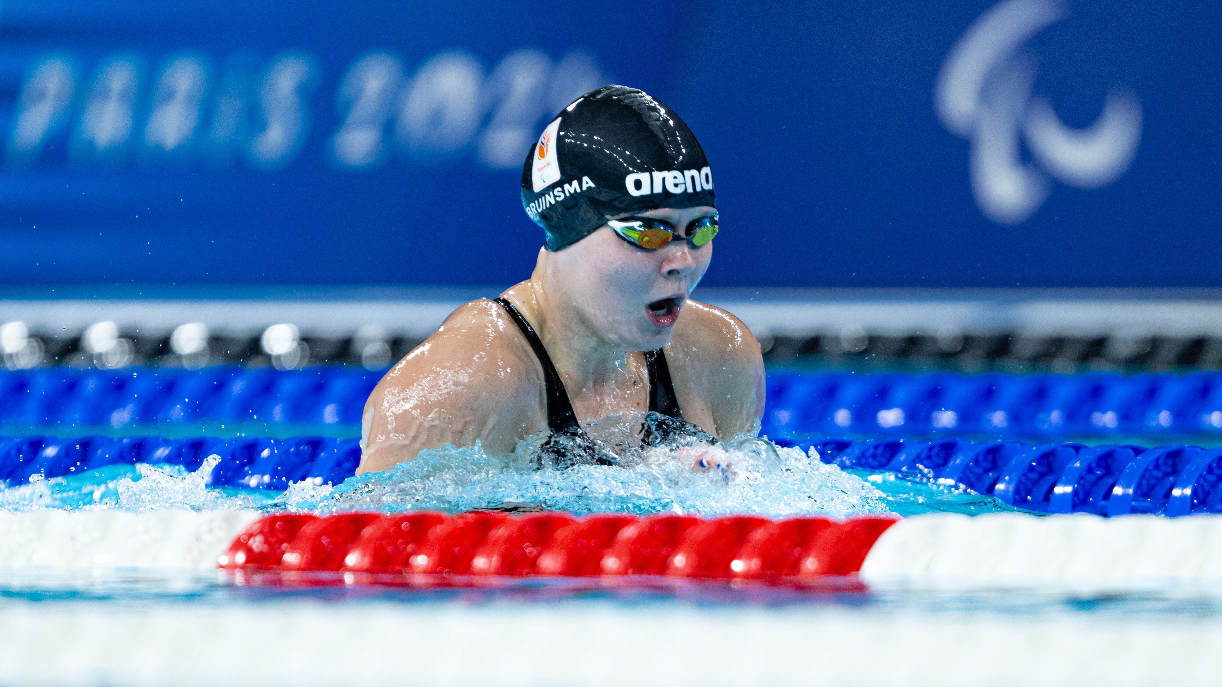Liesette Bruinsma swimt persoanlik rekôr, mar einiget op 'e nij neist it poadium