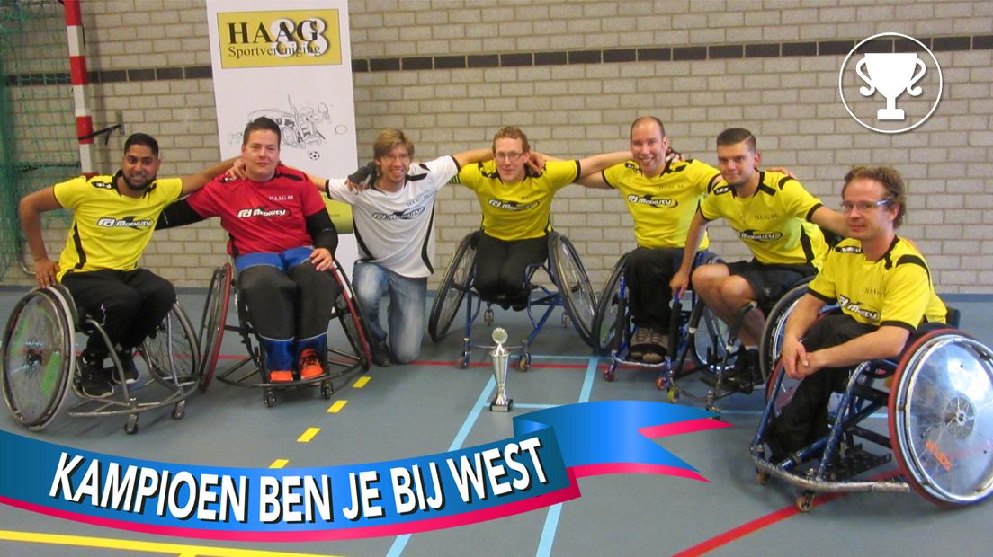 De H1 van Haag 88 met de felbegeerde beker