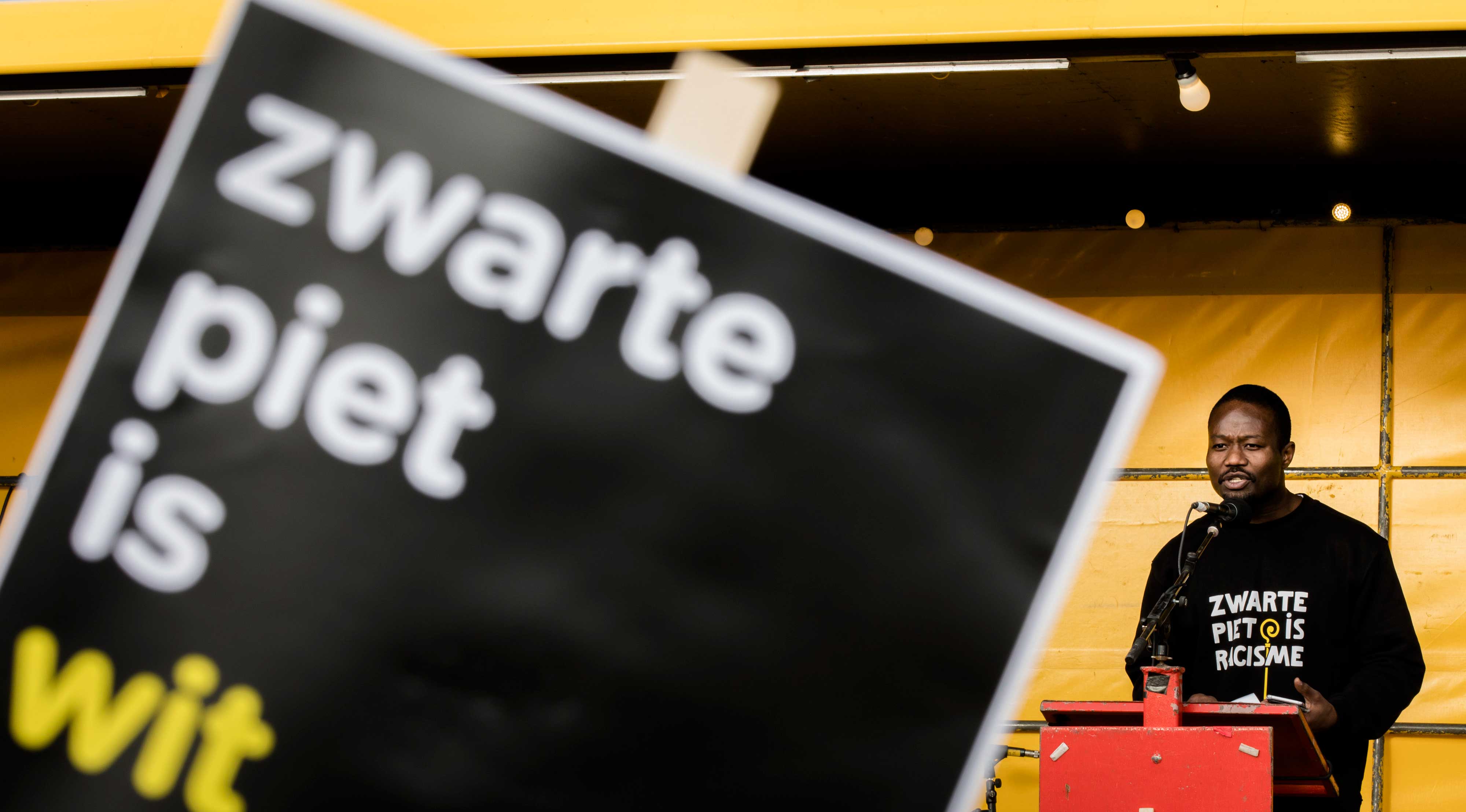 Kick Out Zwarte Piet Mag Demonstreren Bij Intocht Sinterklaas In ...