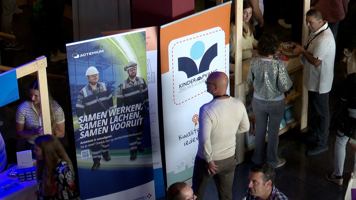 Bedrijven hengelen naar nieuw personeel op banenmarkt Terneuzen: 'Aantal deelnemers en werkzoekenden