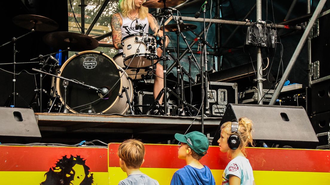 Het kleinschalige festival PolderPop in Leuth groeit wellicht uit van een eendaags naar een meerdaags festival. De organisatie onderzoekt of er behoefte is aan een langere editie.