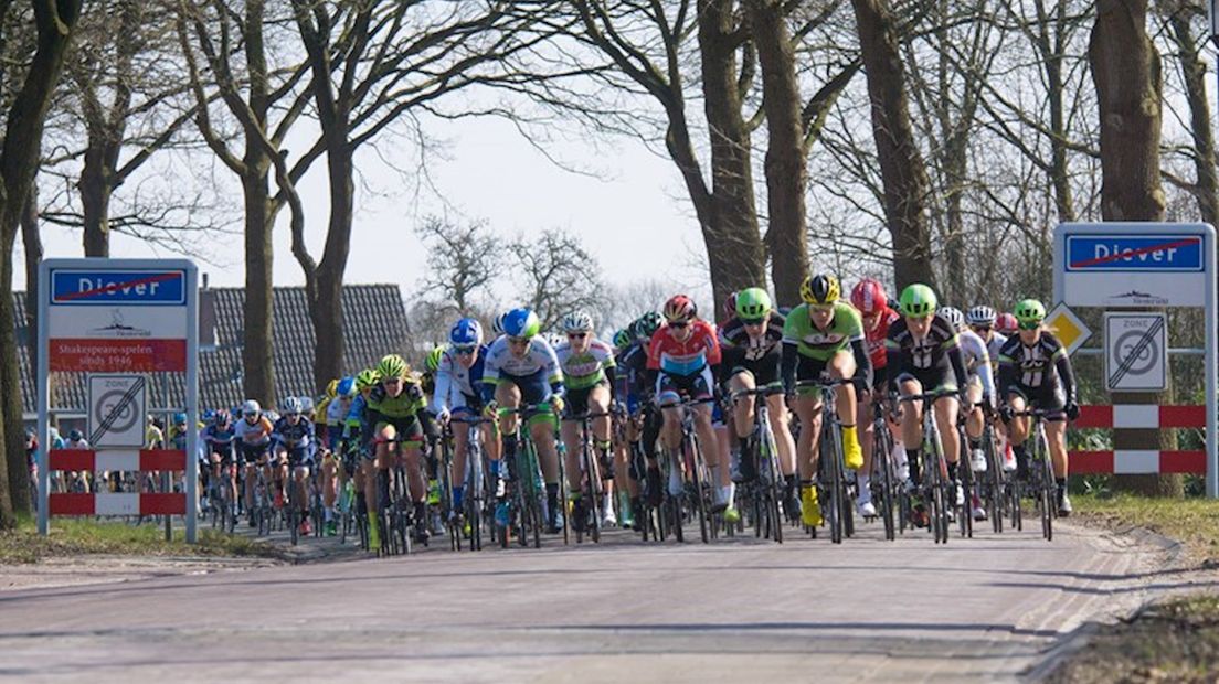 Wielrenners trekken vandaag door Drenthe tijdens de Ronde van Drenthe 2018