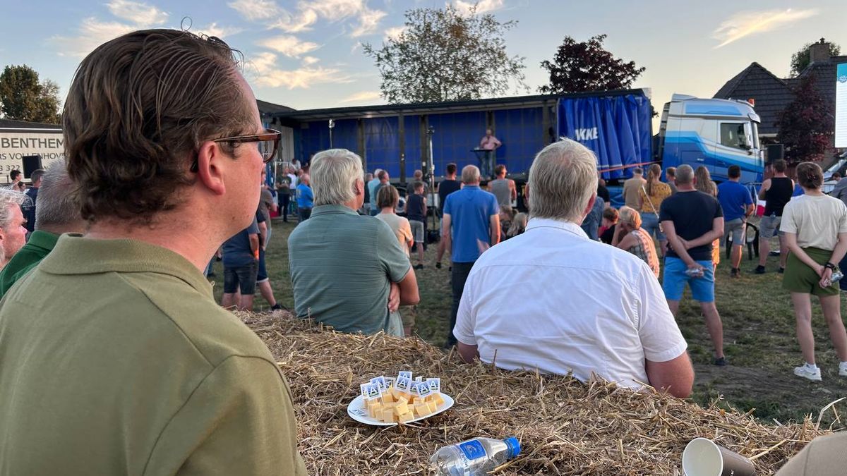 Honderden boeren geïnformeerd over stikstofbrief: 'Het is overweldigend en pittig'