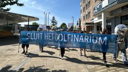 Protestactie tegen Dolfinarium in Harderwijk