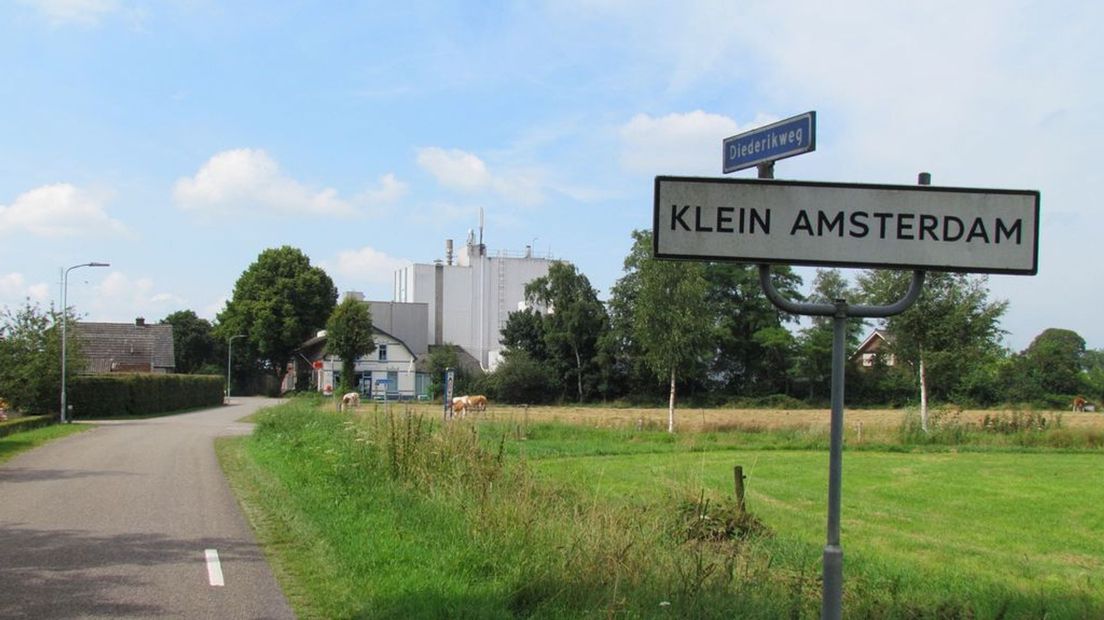 Dit buurtschap ligt tussen Klarenbeek en Zutphen