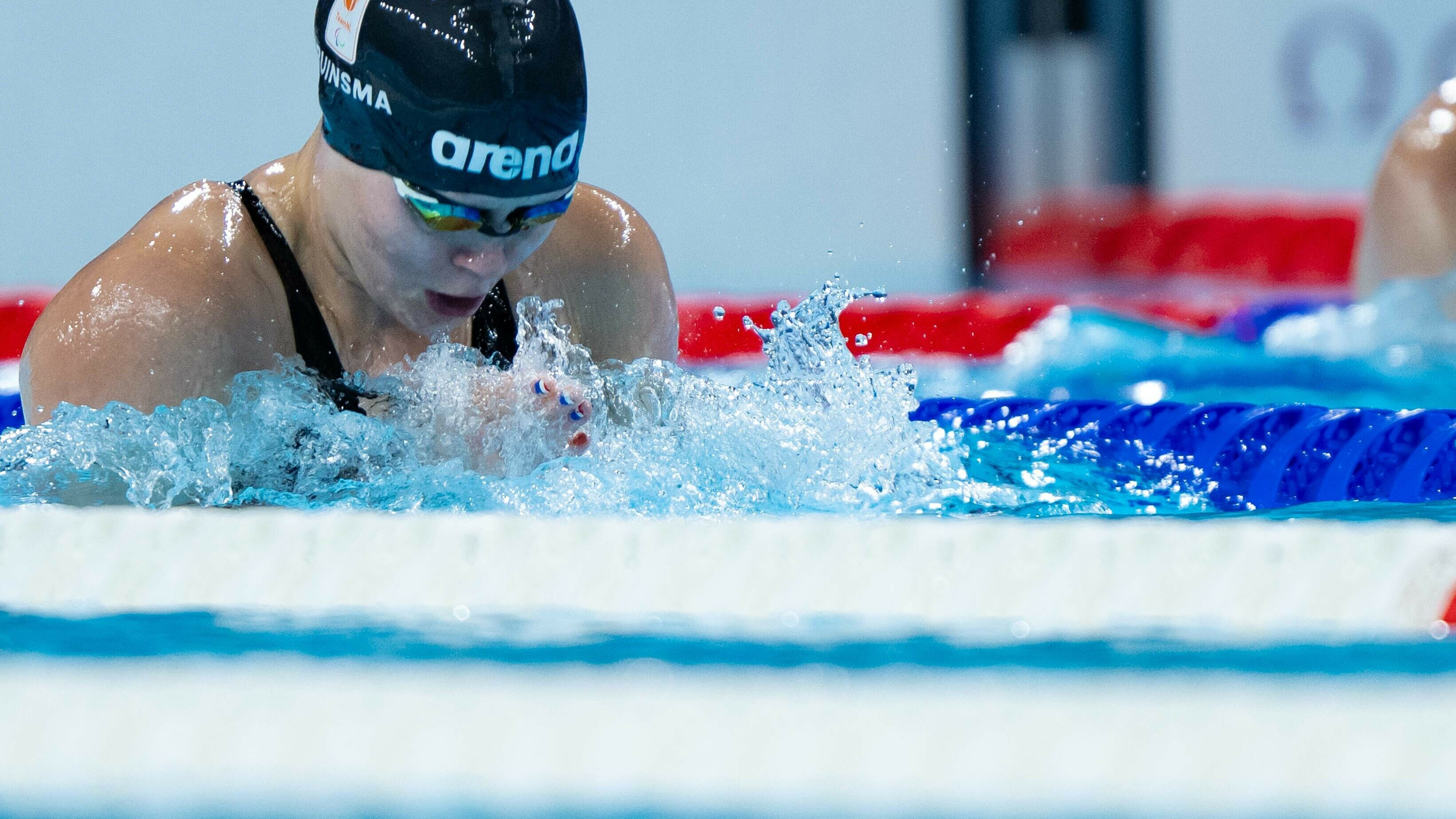 Liesette Bruinsma wint sulver en ferliest wrâldrekôr op 100 meter