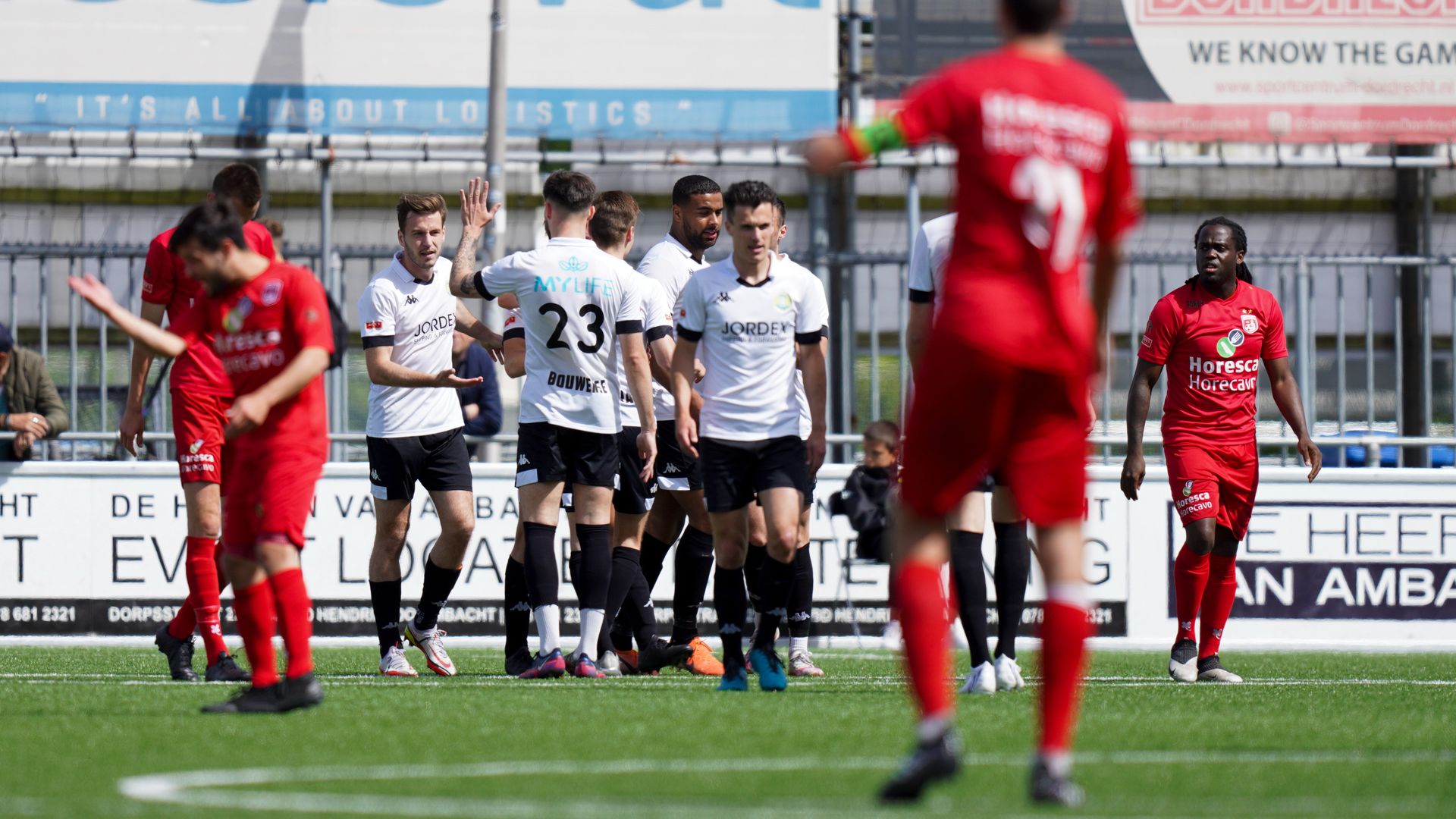 Huurcontracten, zaakwaarnemers en transfersommen de winterse transferperiode is ook in het amateurvoetbal een begrip afbeelding