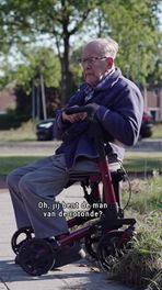 Sieb (92) geniet van rotonde