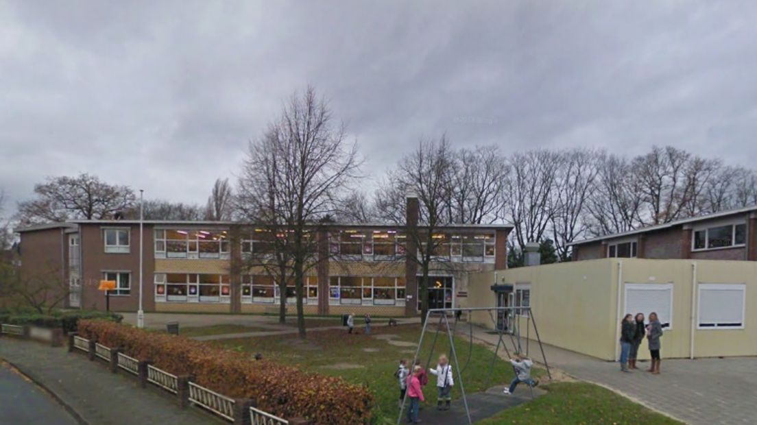 De oude Parkschool in Coevorden moet wijken voor vier villa's (Rechten: Google Streetview)