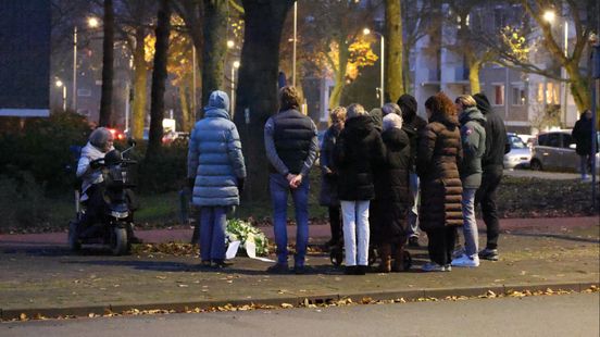 Mensen rouwen op plek waar auto vol jongeren crashte: 'Zo'n gruwelijke dood en zulke jonge mensen' Home