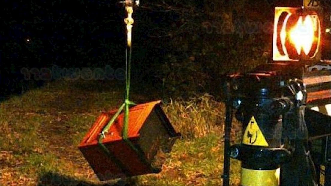 Kluis uit sloot gevist