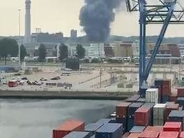 Zeer grote brand Waalhaven, beelden: Niels van Zon