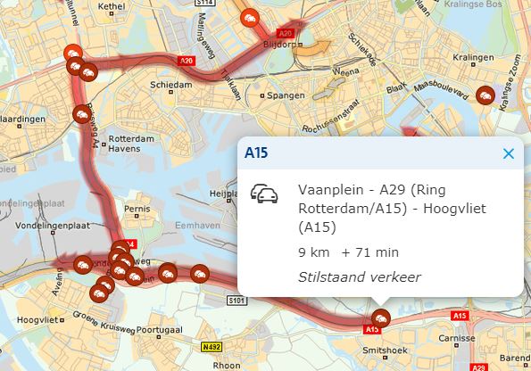 Problemen Op De A15 Door Ongeluk Met Vrachtwagens - Rijnmond