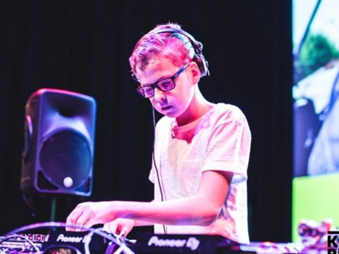 DJ Thijs Buizert is een van de finalisten uit het Rijnmondgebied