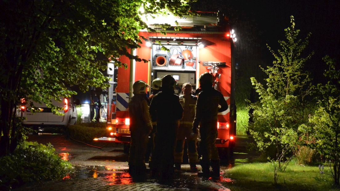 Onweer legt elektriciteit plat bij huishoudens in Eesveen