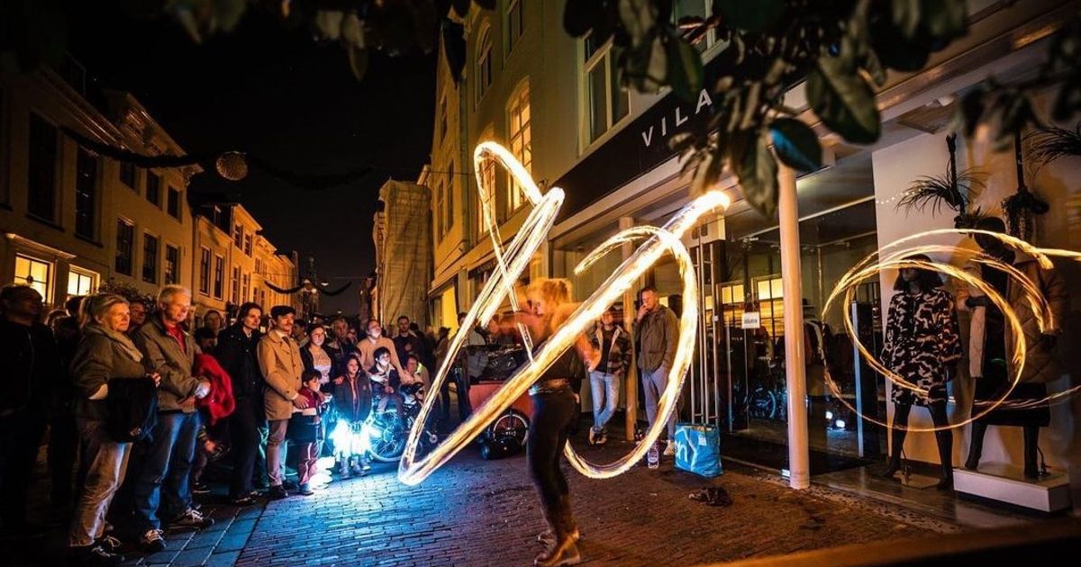 Overmatig kunstlicht zorgt voor lichtvervuiling, en dat is schadelijk: 'We hebben de duisternis hard
