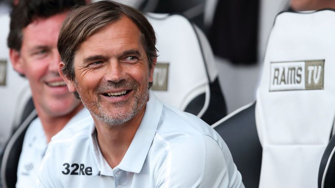 Phillip Cocu is kandidaat om de nieuwe trainer van Vitesse te worden.