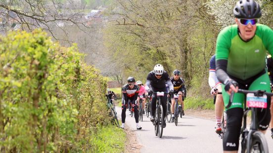 Van zadelpijn tot vermoeide benen: zo overleef je ongetraind de Amstel Gold Race Toerversie Nieuws