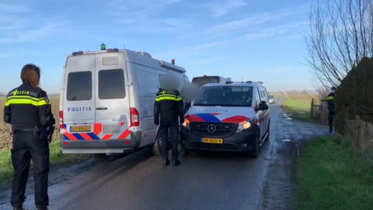 Politie rolt drugslab op bij Waterlandkerkje, meerdere verdachten aangehouden