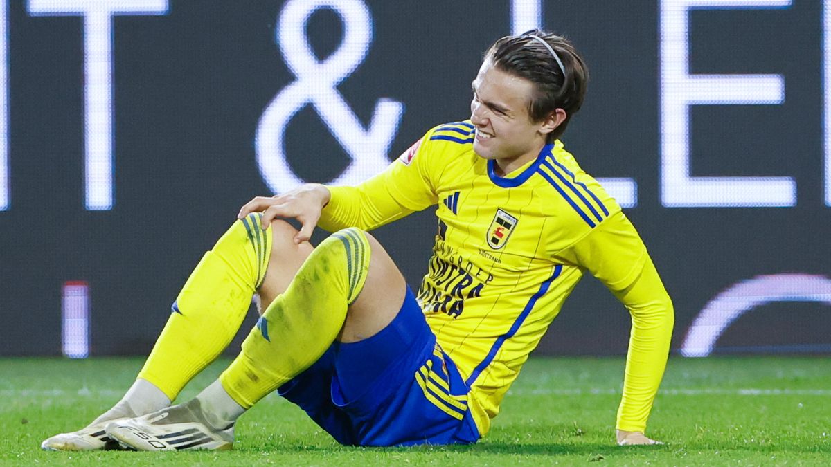 Cambuur trainde te hard: "Spelers zijn net normale mensen" | UNIS Flyers winnen inhaalwedstrijd