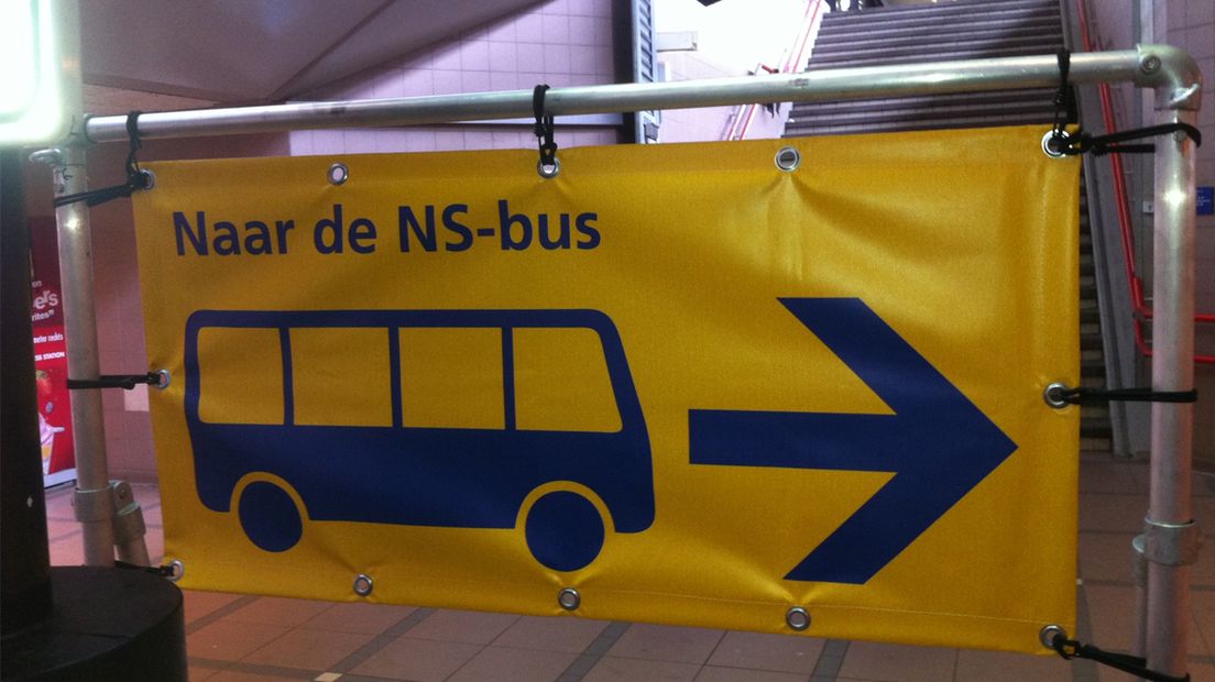 NS zet bussen in