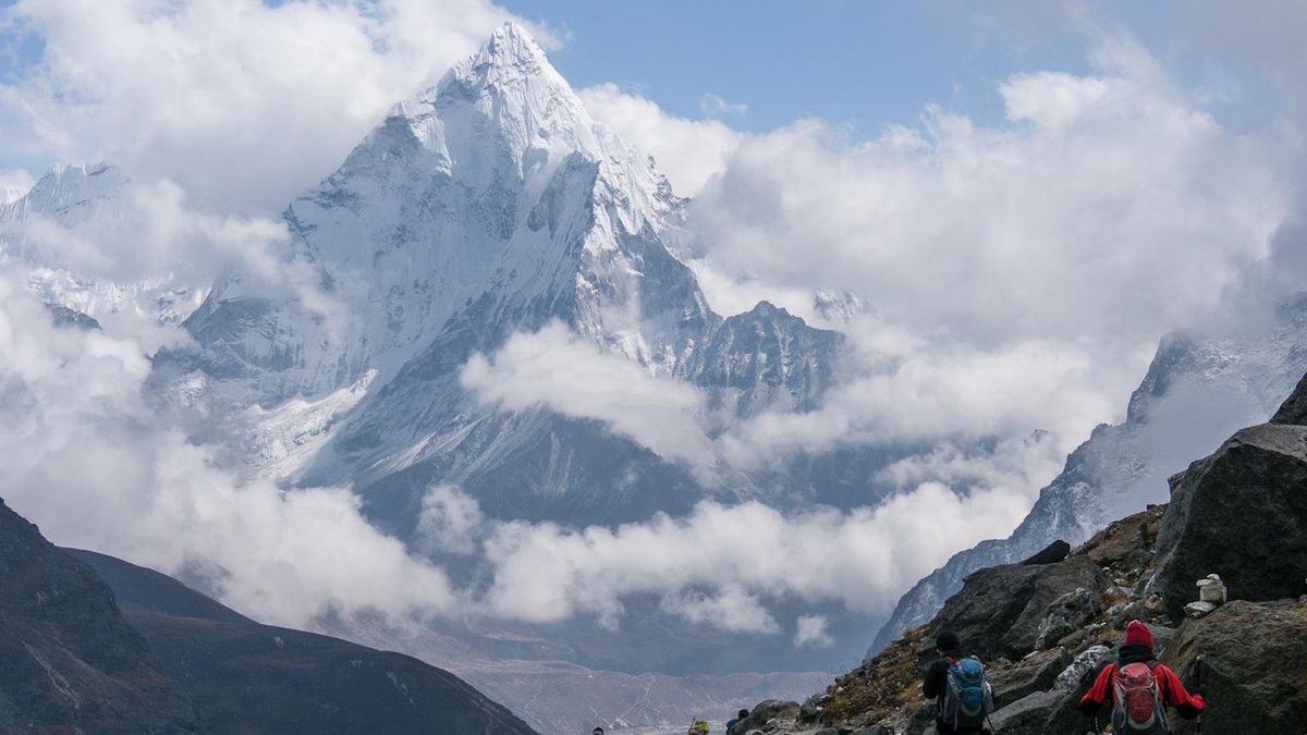 'Spanning in Okkenbroek vanwege vermissing zoon in Nepal na aardbeving'