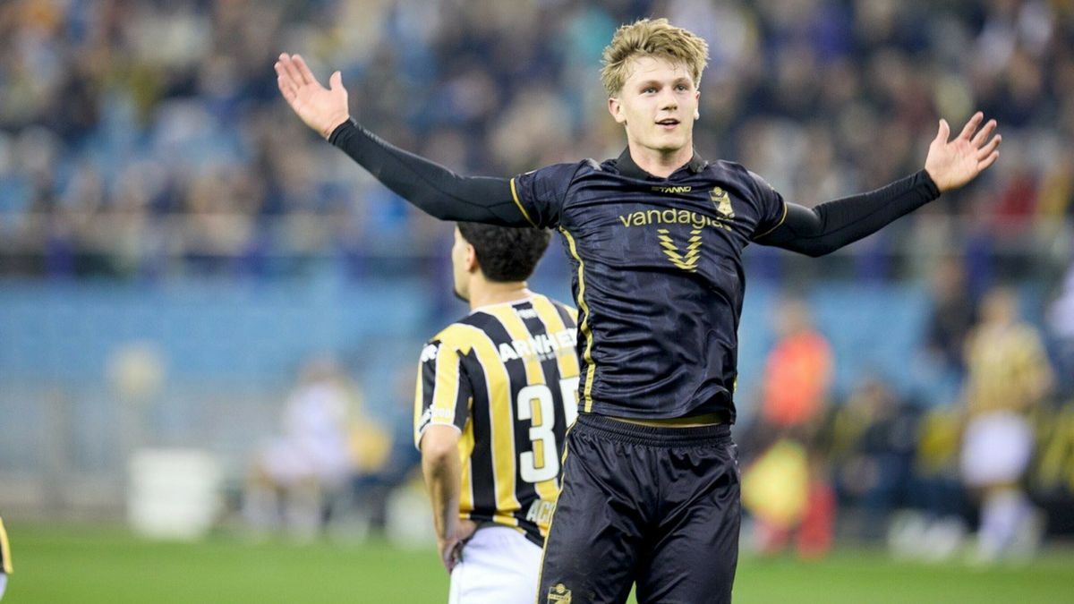 FC Emmen knokt zich na dramastart terug en pakt punt tegen Vitesse