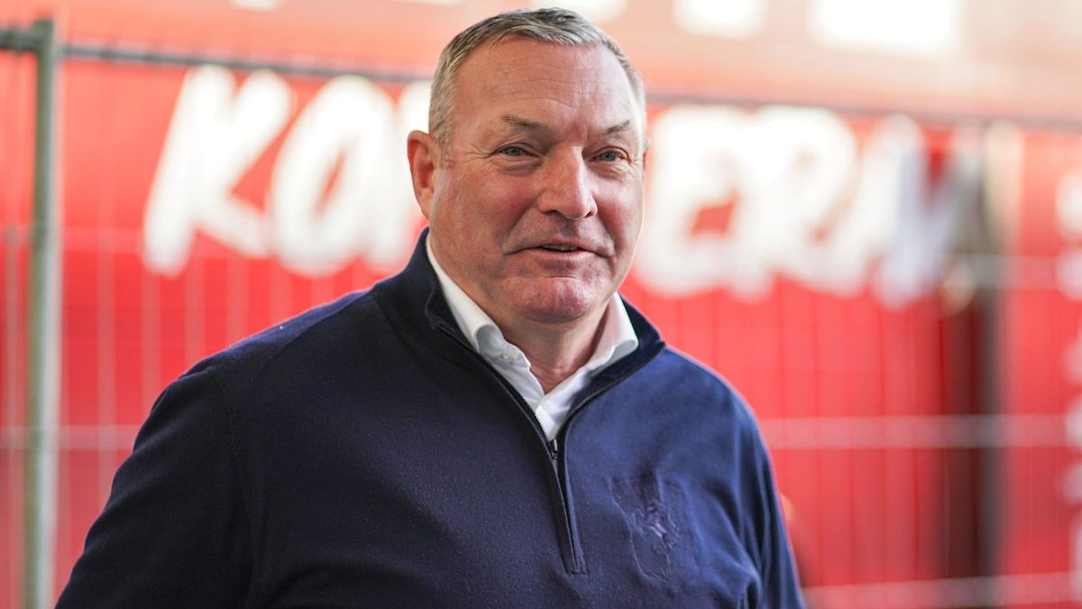 Onwel geworden speler terug bij FC Twente voor 'cruciaal duel' RTV Oost Onwel geworden speler terug bij FC Twente voor 'cruciaal duel' RTV Oost