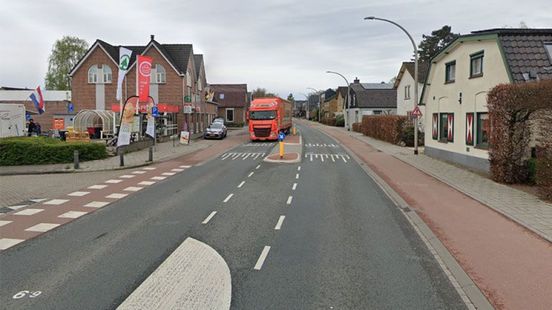 Foto: Hier oversteken is 'gevaarlijk en ondoenlijk', oplossing laat op zich wachten