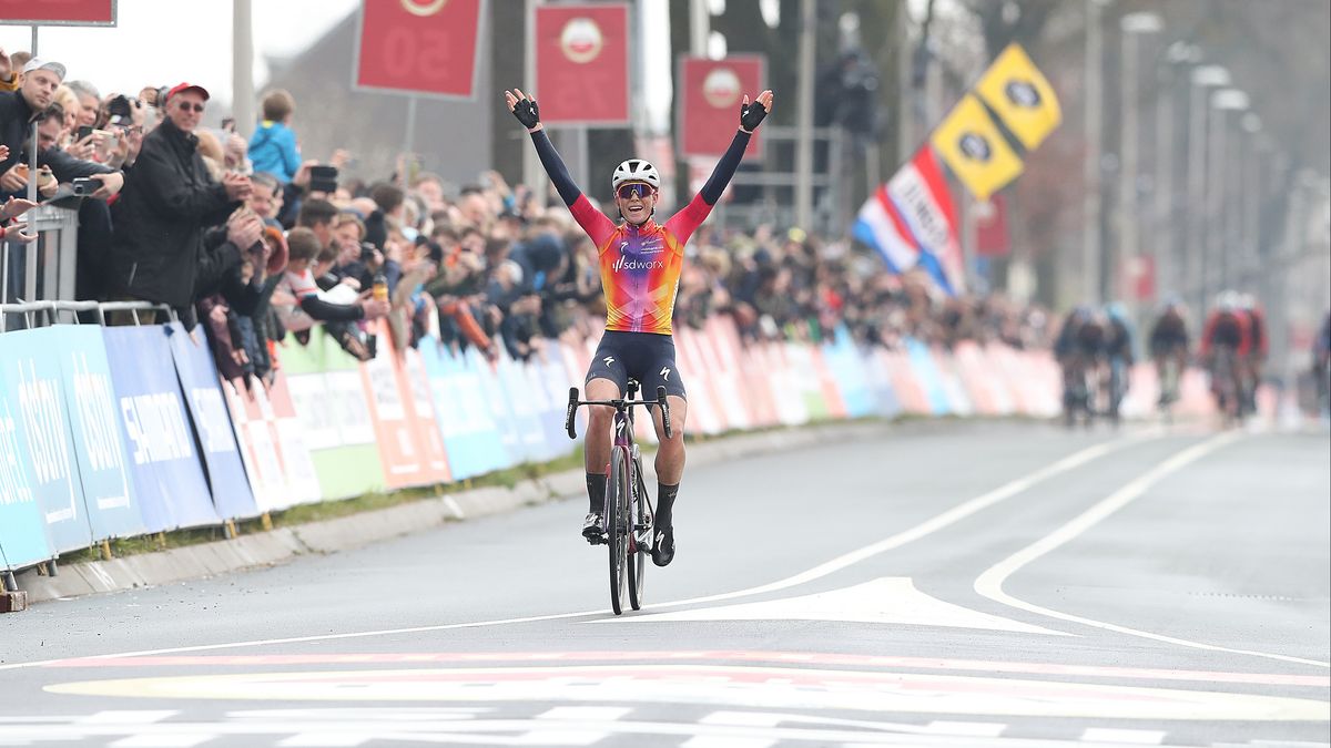 Demi Vollering winnares Amstel Gold Race na korte solo 1Limburg Demi Vollering winnares Amstel Gold Race na korte solo 1Limburg