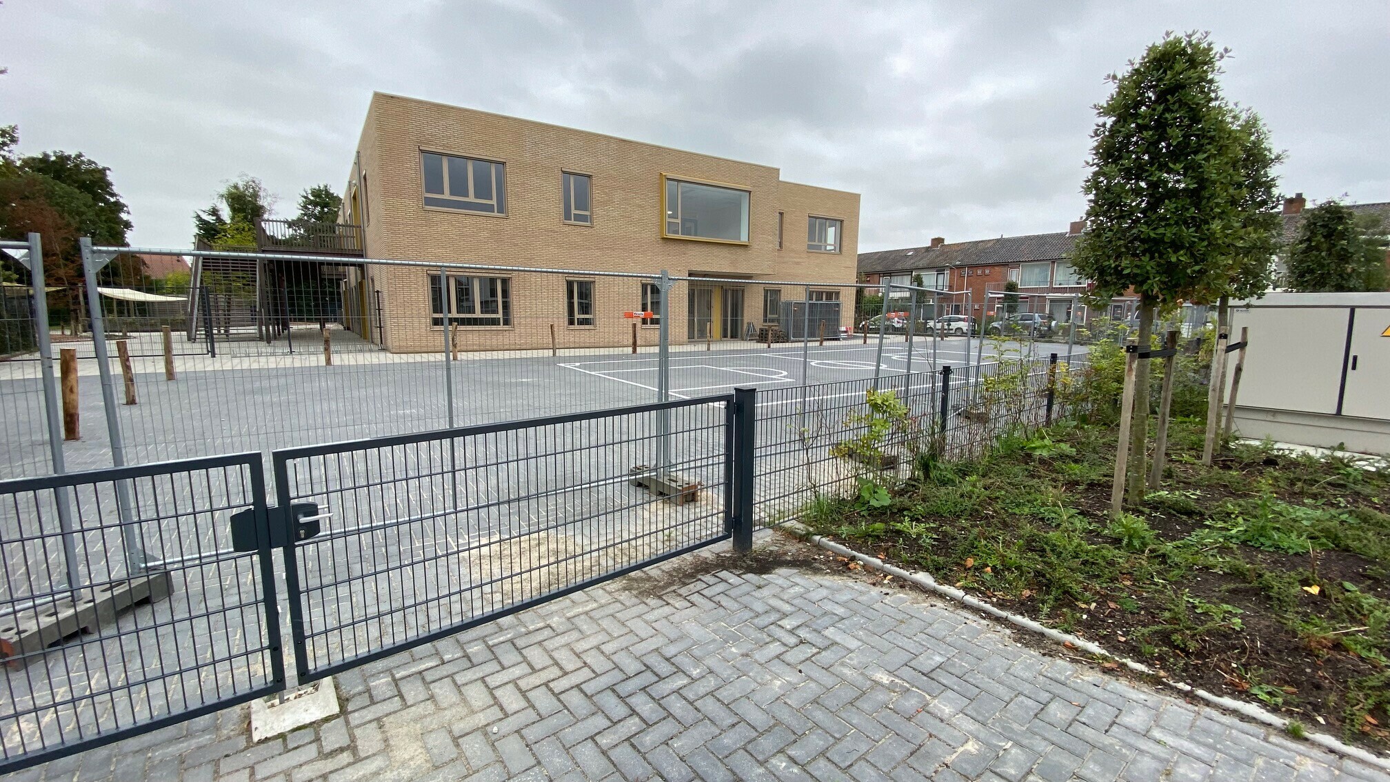 Hoe de bouw van de omgedraaide school in Souburg vanaf het begin misging