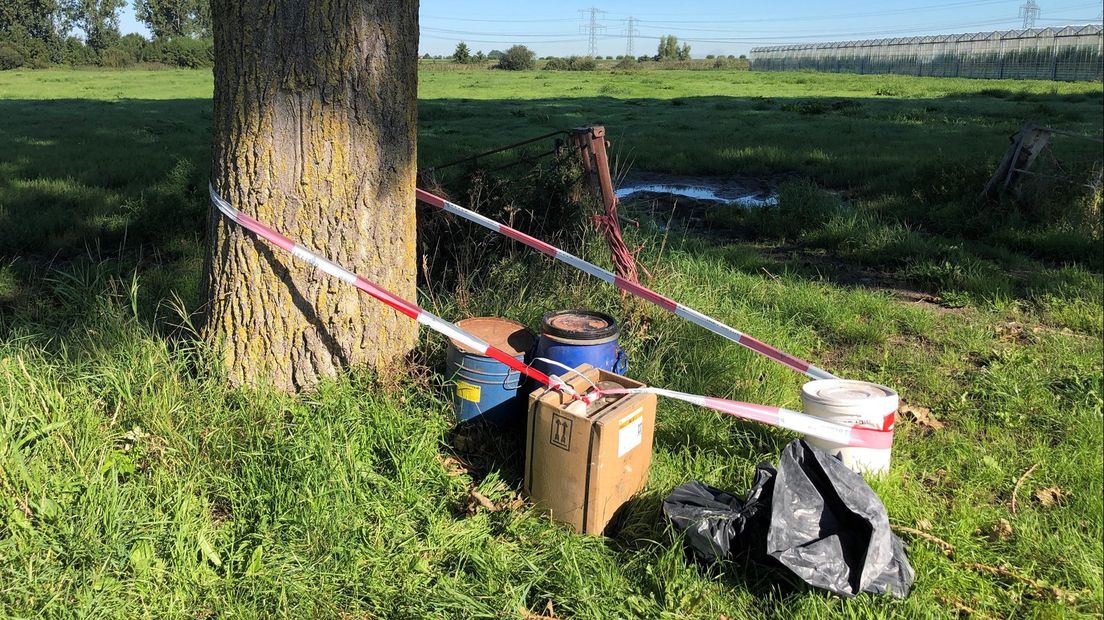 Vaten gedumpt in IJsselmuiden