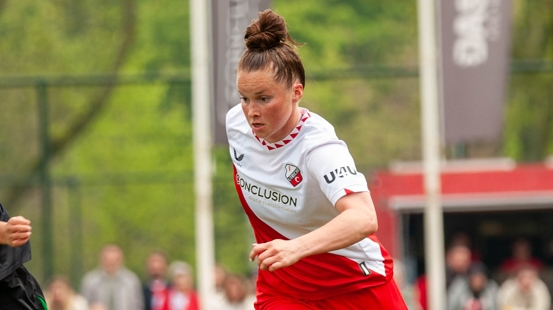 Voetbalsters FC Utrecht pakken punt bij AZ