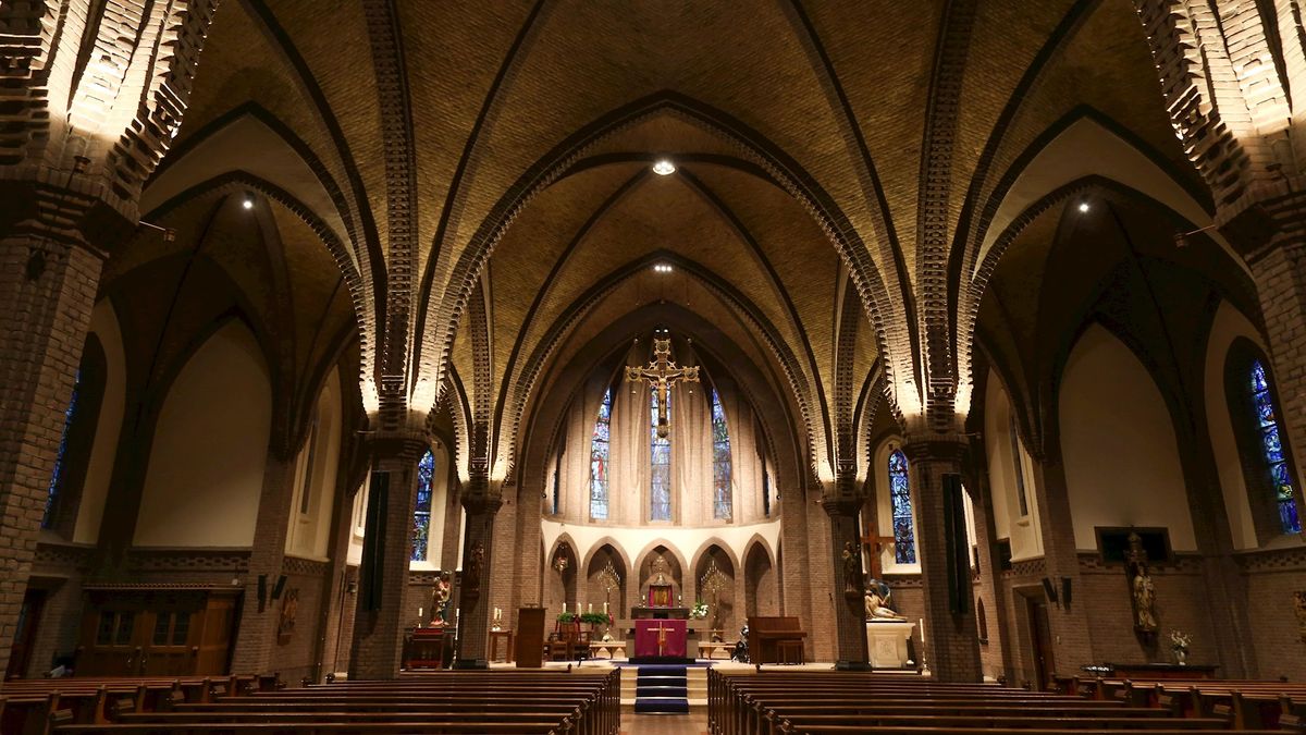 Praat mee: Lege kerkbanken? Dat is de schuld van de kerk zelf