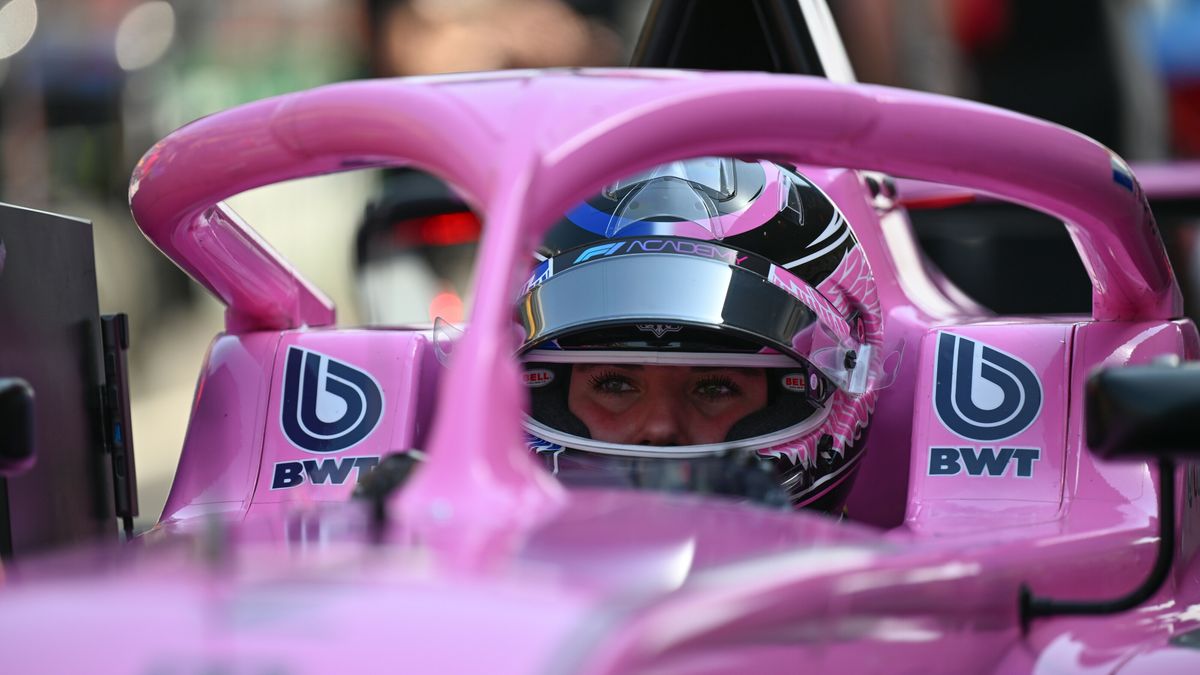 Nina Gademan rijdt naar tweede plaats in Las Vegas