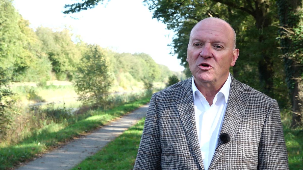 De koning komt vandaag naar Denekamp en dit fietspad speelt daar een belangrijke rol in.