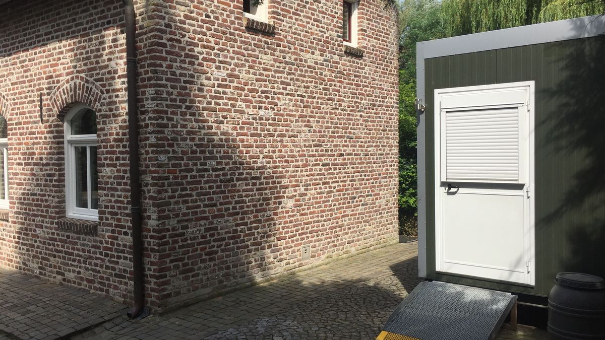 L1NWS: Maasniel, 1 jaar na het noodweer