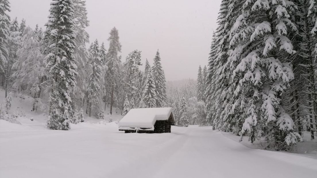 Alles dicht in Oostenrijk, maar Evelien heeft wel veel sneeuw