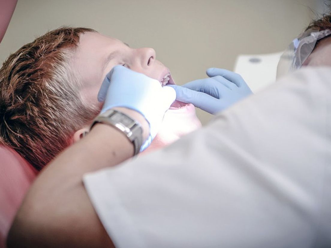20 procent van kinderen ziet nooit of  zelden tandarts