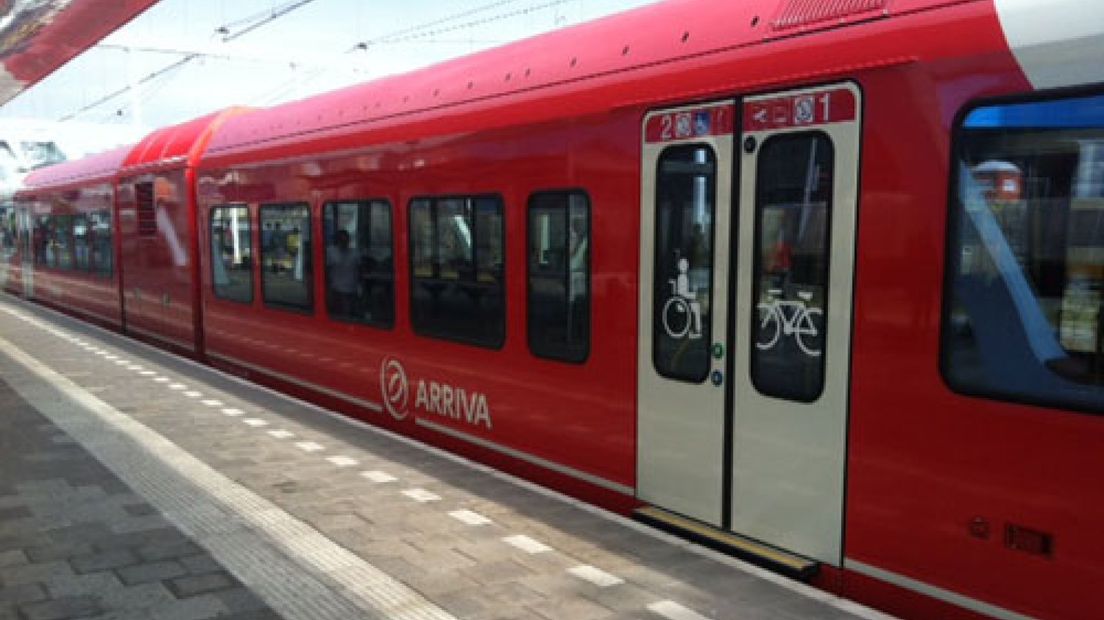 Man mishandelt Arriva-medewerkers in trein