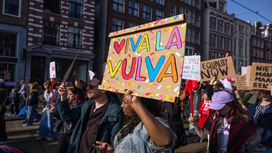 Dolle Mina's kunnen het niet geloven, maar het is echt zo: vulvalippen komt in woordenboek Nieuws